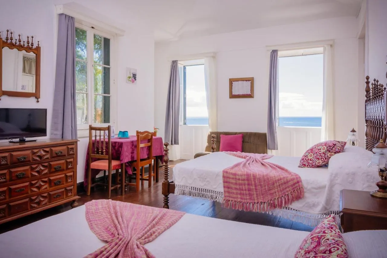 Vitorina Corte Guesthouse Funchal  2*, Funchal (Madeira)
